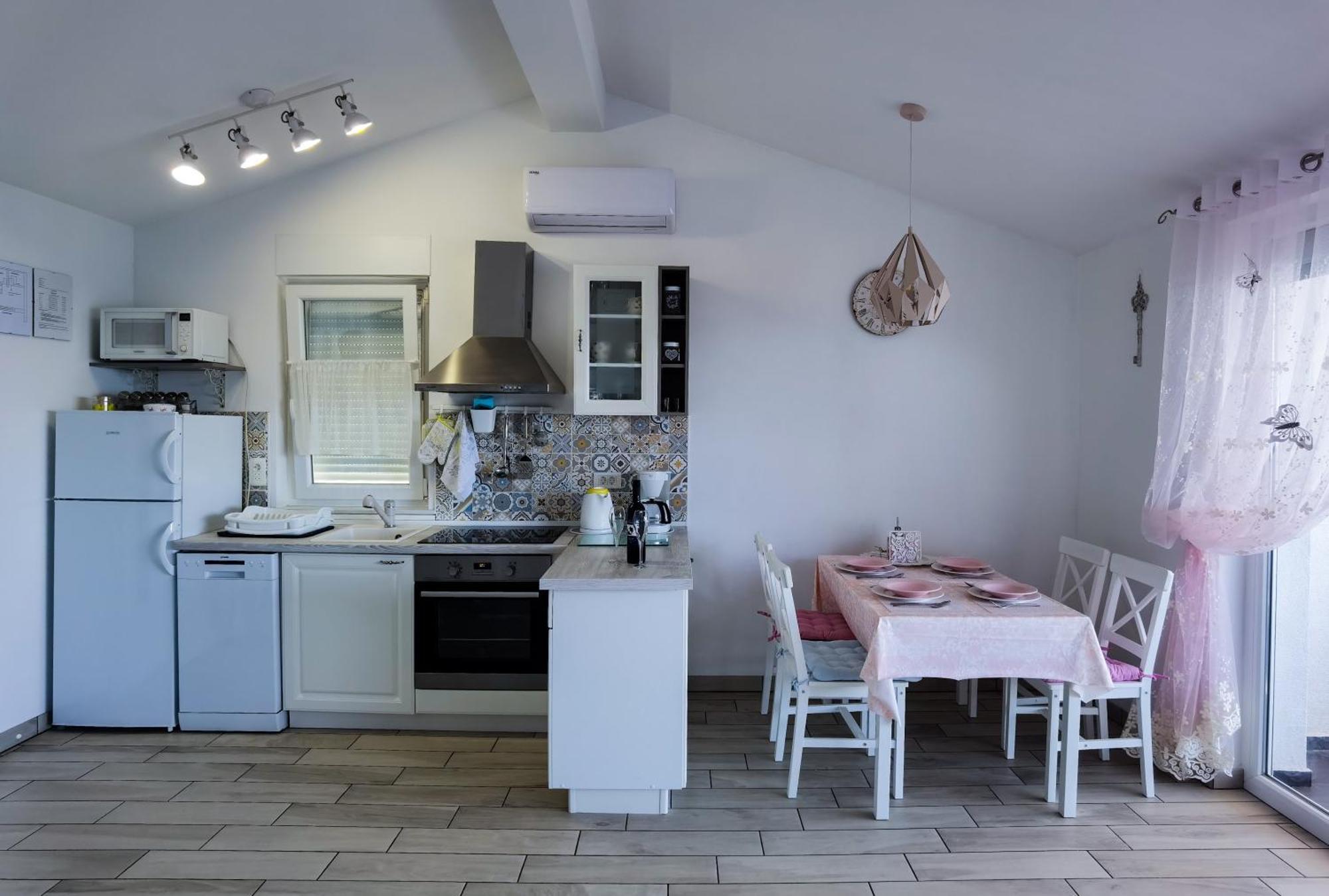 קריקווניצה Apartment Lana מראה חיצוני תמונה